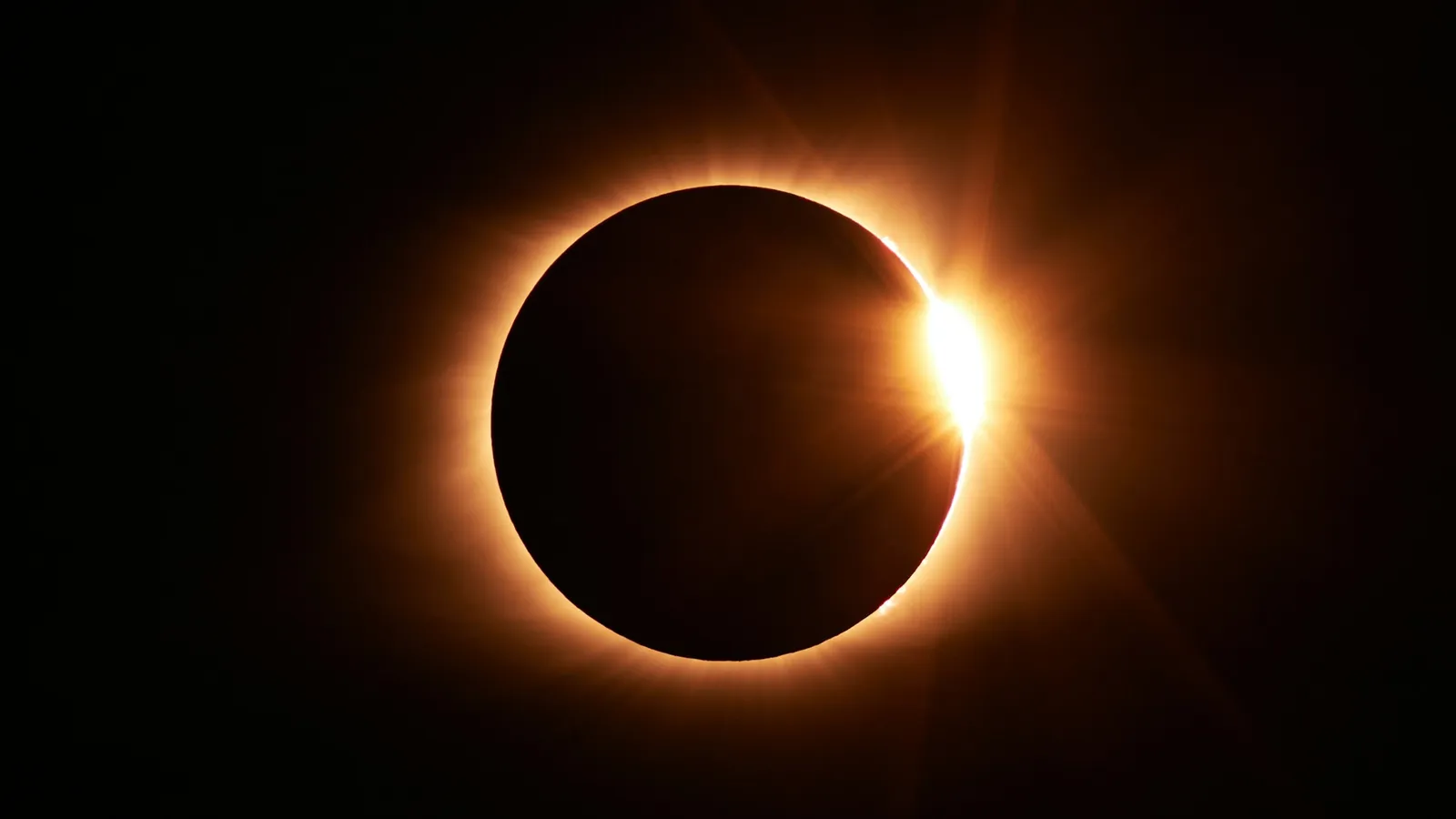 A total solar eclipse with a bright ring of light