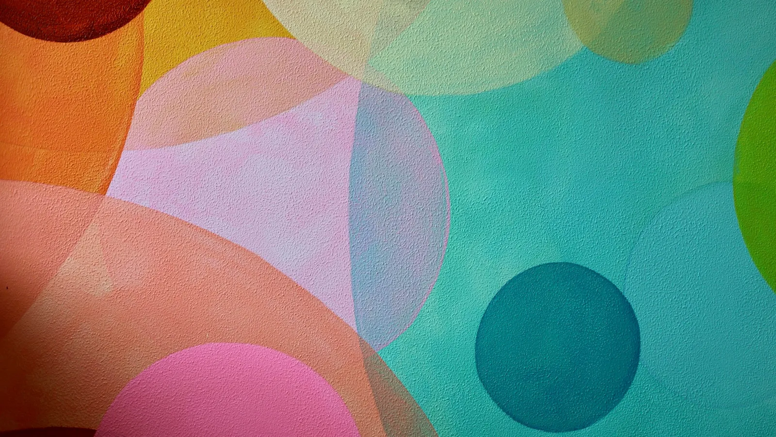 Overlapping translucent coloured circles